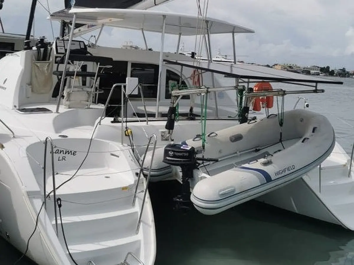 Lagoon 380 (4 cab.)